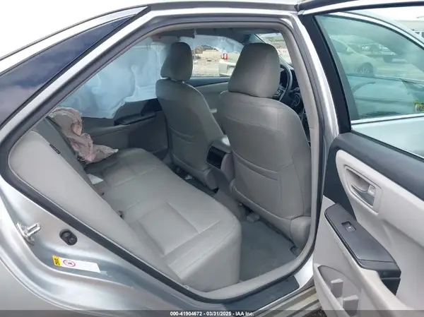 4T1BF1FK1HU415849 2017 TOYOTA CAMRY - Image 8