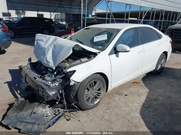 4T1BF1FK1HU417276 2017 TOYOTA CAMRY - Image 2