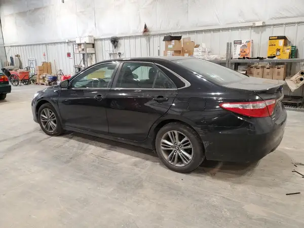 4T1BF1FK1HU418475 2017 TOYOTA CAMRY - Image 2