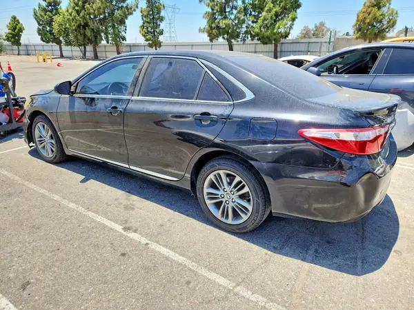 4T1BF1FK1HU420078 2017 TOYOTA CAMRY - Image 2