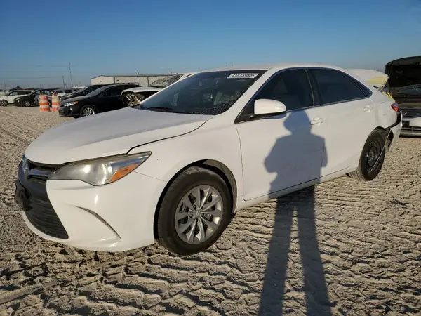 4T1BF1FK1HU423269 2017 TOYOTA CAMRY - Image 1