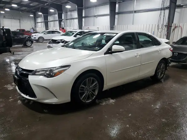 4T1BF1FK1HU423868 2017 TOYOTA CAMRY - Image 1