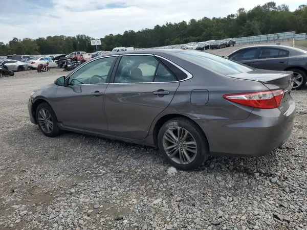 4T1BF1FK1HU425832 2017 TOYOTA CAMRY - Image 2