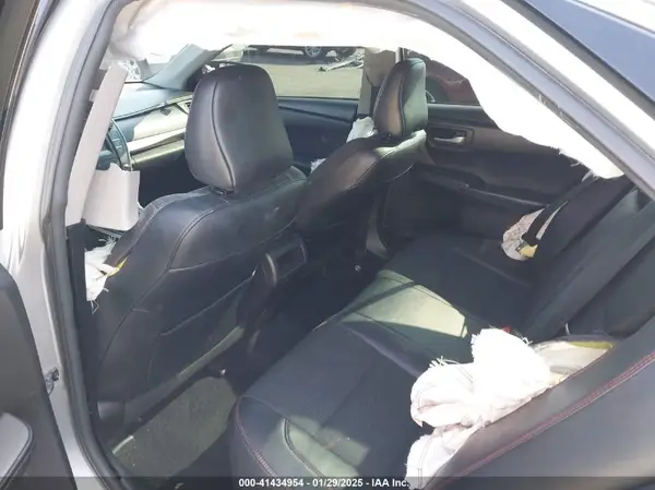 4T1BF1FK1HU425930 2017 TOYOTA CAMRY - Image 8