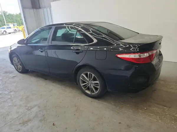 4T1BF1FK1HU428293 2017 TOYOTA CAMRY - Image 2