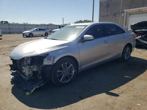 4T1BF1FK1HU430092 2017 TOYOTA CAMRY - Image 1