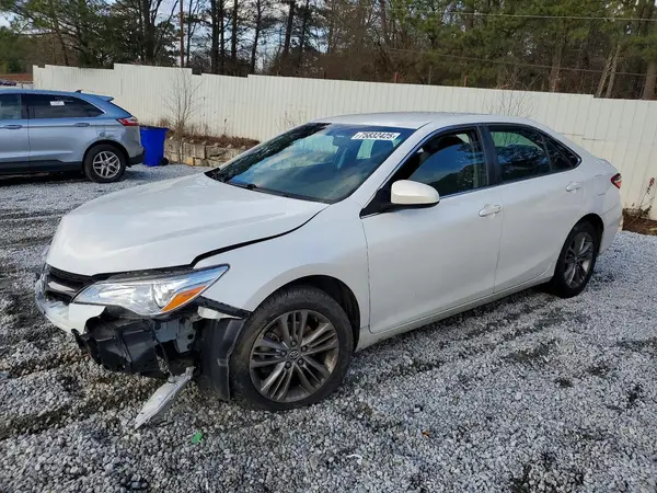 4T1BF1FK1HU432747 2017 TOYOTA CAMRY - Image 1