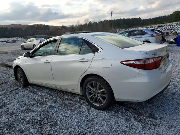 4T1BF1FK1HU432747 2017 TOYOTA CAMRY - Image 2