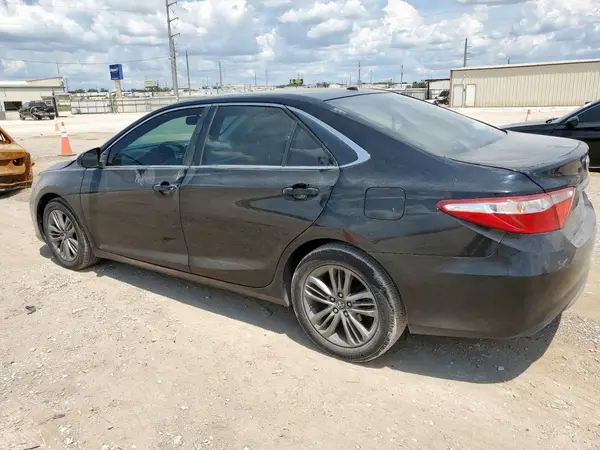 4T1BF1FK1HU434109 2017 TOYOTA CAMRY - Image 2