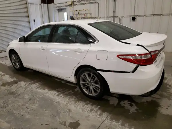 4T1BF1FK1HU435308 2017 TOYOTA CAMRY - Image 2
