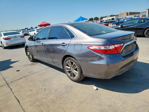 4T1BF1FK1HU435891 2017 TOYOTA CAMRY - Image 2