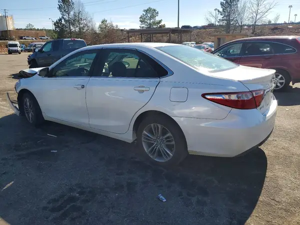 4T1BF1FK1HU438189 2017 TOYOTA CAMRY - Image 2