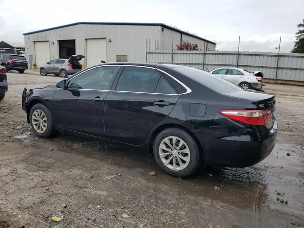 4T1BF1FK1HU441982 2017 TOYOTA CAMRY - Image 2