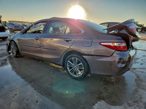 4T1BF1FK1HU442534 2017 TOYOTA CAMRY - Image 2