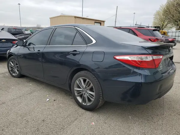 4T1BF1FK1HU442551 2017 TOYOTA CAMRY - Image 2