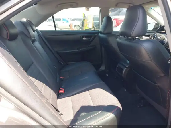 4T1BF1FK1HU443912 2017 TOYOTA CAMRY - Image 8