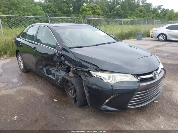 4T1BF1FK1HU445434 2017 TOYOTA CAMRY - Image 1