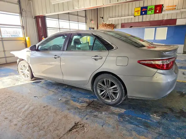 4T1BF1FK1HU450942 2017 TOYOTA CAMRY - Image 2