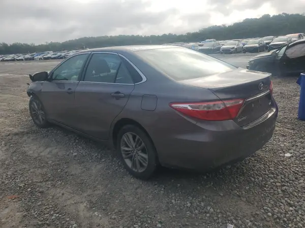 4T1BF1FK1HU615680 2017 TOYOTA CAMRY - Image 2