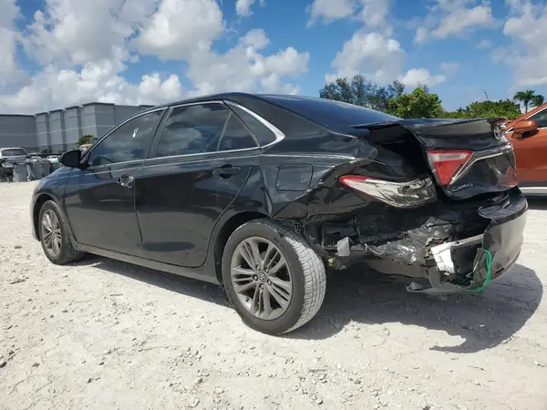 4T1BF1FK1HU619373 2017 TOYOTA CAMRY - Image 2