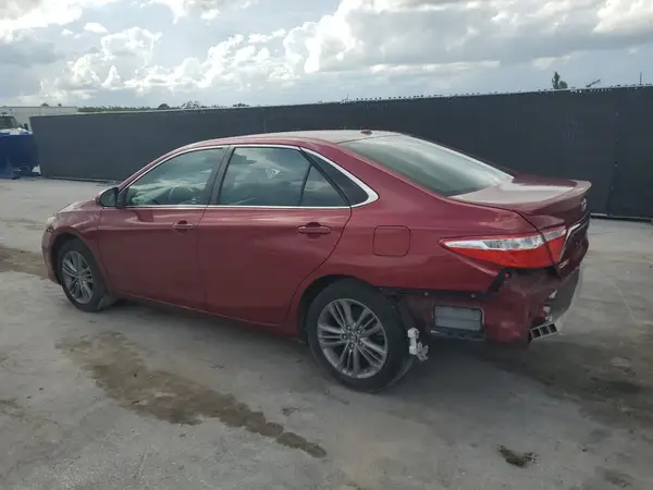 4T1BF1FK1HU621687 2017 TOYOTA CAMRY - Image 2