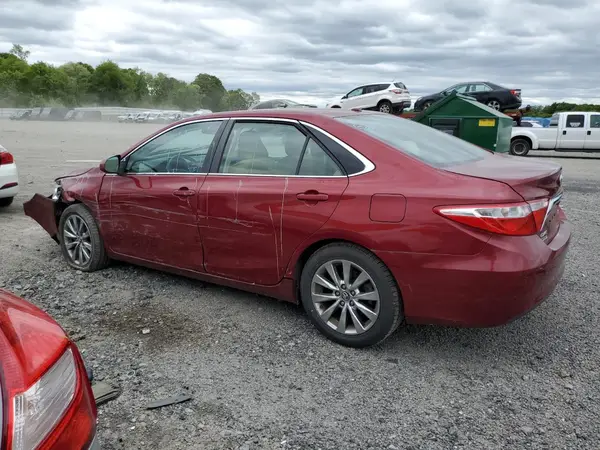 4T1BF1FK1HU621902 2017 TOYOTA CAMRY - Image 2