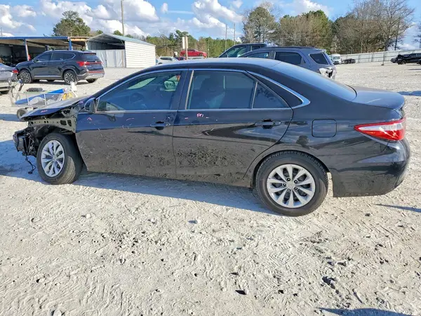 4T1BF1FK1HU622306 2017 TOYOTA CAMRY - Image 2