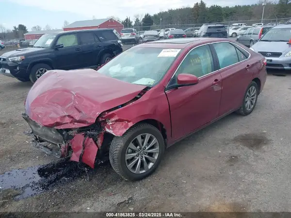 4T1BF1FK1HU622709 2017 TOYOTA CAMRY - Image 2