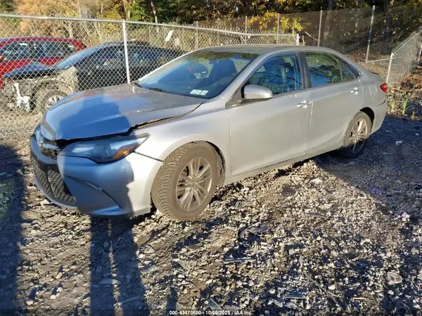 4T1BF1FK1HU624105 2017 TOYOTA CAMRY - Image 2