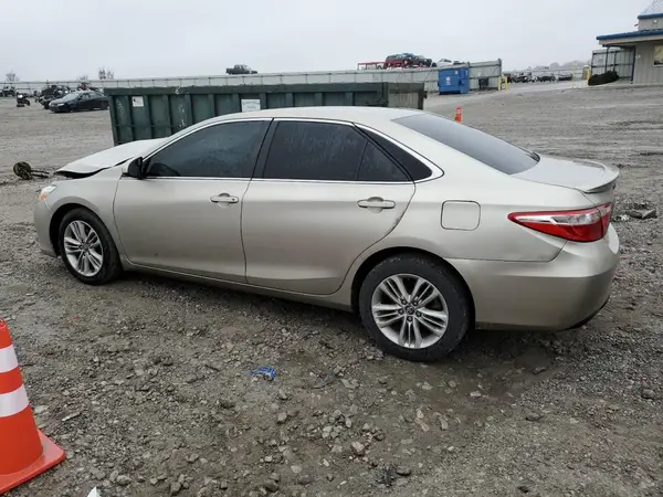 4T1BF1FK1HU630907 2017 TOYOTA CAMRY - Image 2
