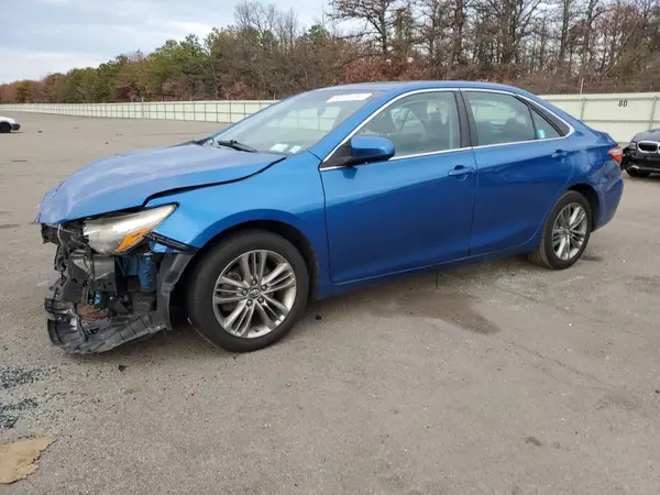 4T1BF1FK1HU632687 2017 TOYOTA CAMRY - Image 1