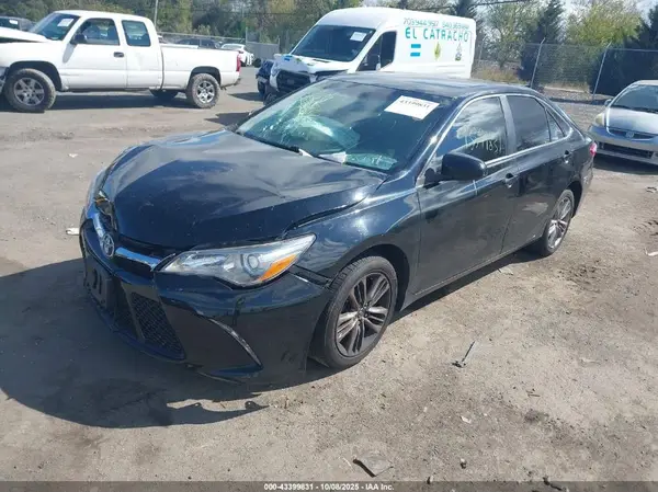 4T1BF1FK1HU633449 2017 TOYOTA CAMRY - Image 2