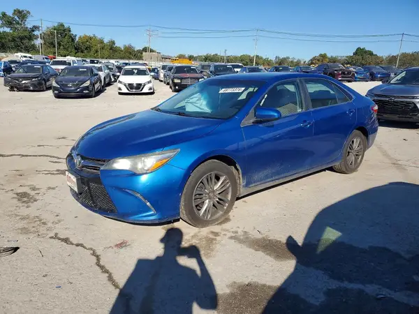 4T1BF1FK1HU633693 2017 TOYOTA CAMRY - Image 1