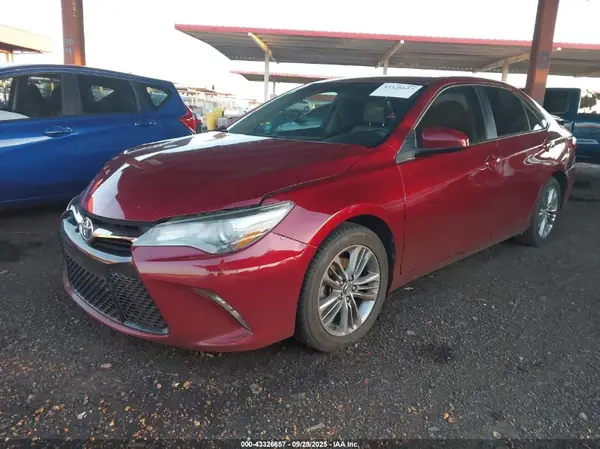 4T1BF1FK1HU637467 2017 TOYOTA CAMRY - Image 2