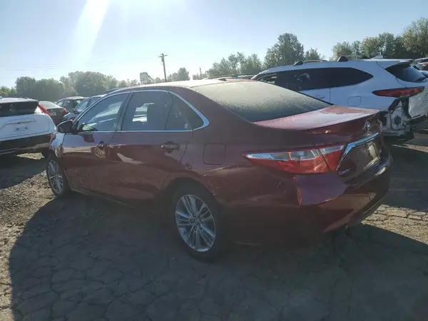 4T1BF1FK1HU638635 2017 TOYOTA CAMRY - Image 2
