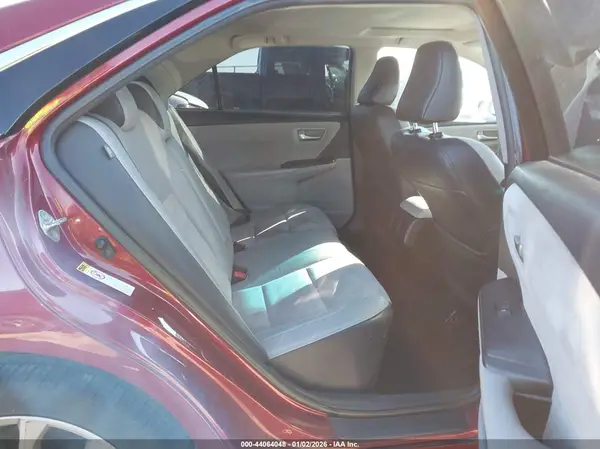 4T1BF1FK1HU639039 2017 TOYOTA CAMRY - Image 8