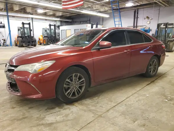 4T1BF1FK1HU643639 2017 TOYOTA CAMRY - Image 1