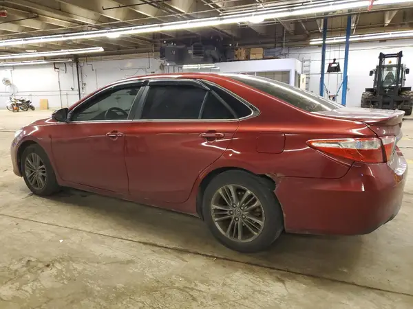 4T1BF1FK1HU643639 2017 TOYOTA CAMRY - Image 2