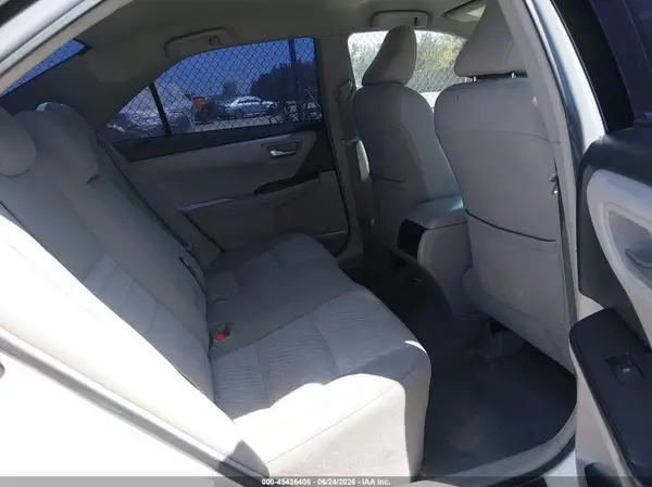 4T1BF1FK1HU644144 2017 TOYOTA CAMRY - Image 8
