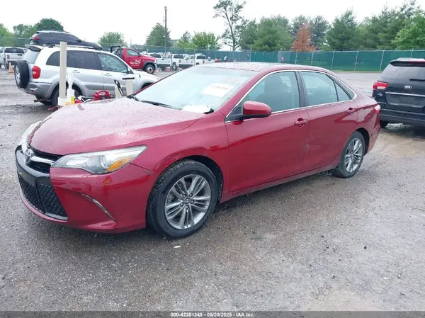 4T1BF1FK1HU644600 2017 TOYOTA CAMRY - Image 2