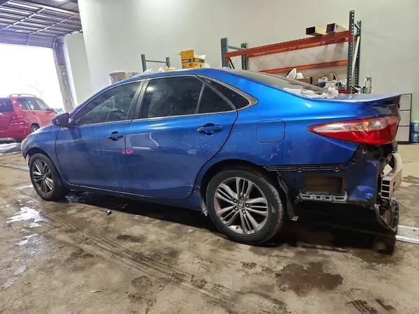 4T1BF1FK1HU647206 2017 TOYOTA CAMRY - Image 2