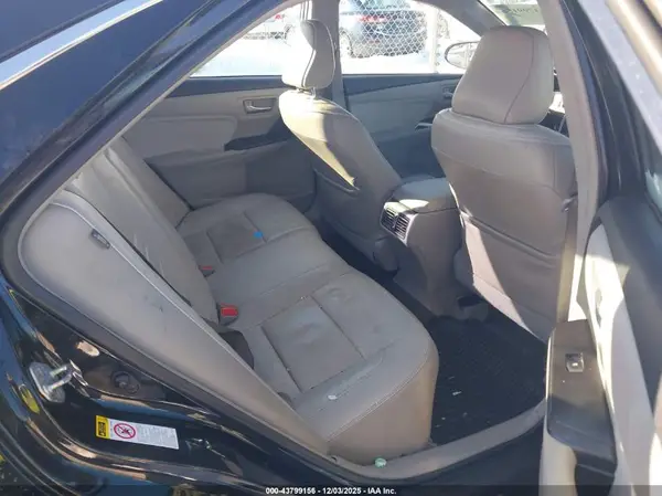 4T1BF1FK1HU647884 2017 TOYOTA CAMRY - Image 8