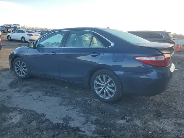 4T1BF1FK1HU649344 2017 TOYOTA CAMRY - Image 2