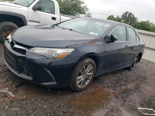 4T1BF1FK1HU650610 2017 TOYOTA CAMRY - Image 1