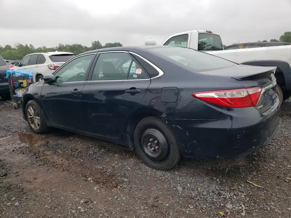 4T1BF1FK1HU650610 2017 TOYOTA CAMRY - Image 2