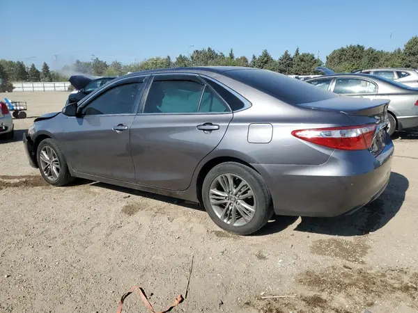 4T1BF1FK1HU650901 2017 TOYOTA CAMRY - Image 2