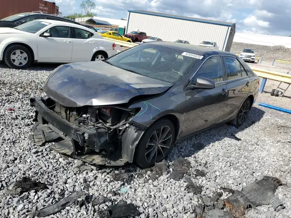 4T1BF1FK1HU655810 2017 TOYOTA CAMRY - Image 1