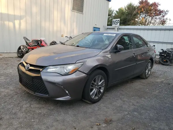 4T1BF1FK1HU658187 2017 TOYOTA CAMRY - Image 1