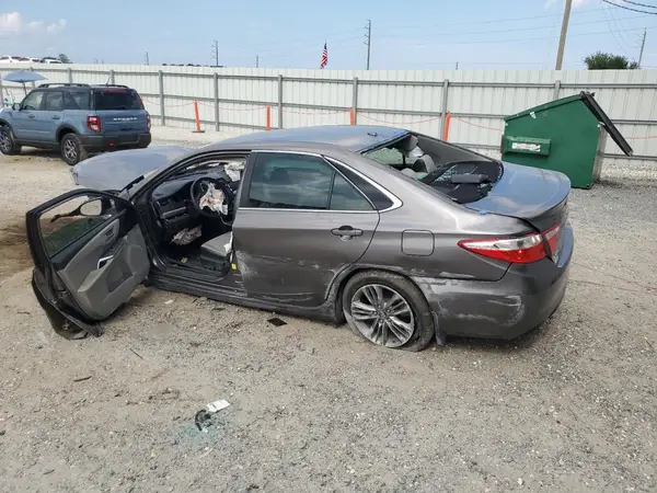 4T1BF1FK1HU658934 2017 TOYOTA CAMRY - Image 2