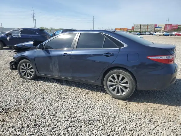 4T1BF1FK1HU660912 2017 TOYOTA CAMRY - Image 2